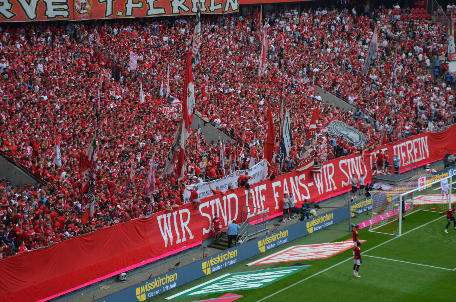1. FC Köln – VfL Wolfsburg 1-2 (74)