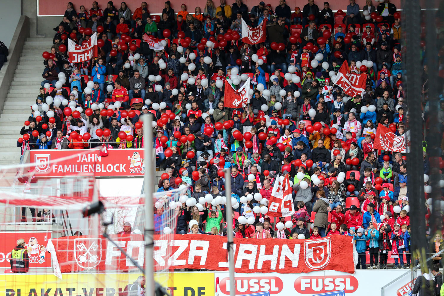 SSV Jahn Regensburg – 1. FC Kaiserslautern 0-0 (3)