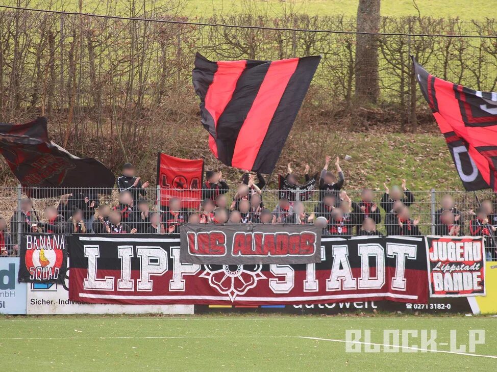 1. FC Kaan-Marienborn – SV Lippstadt 08 3-0 (9)