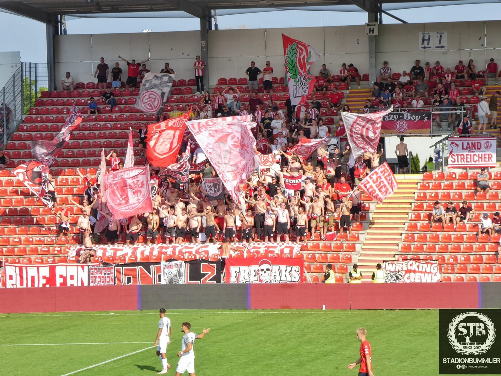 SpVgg Unterhaching – Rot-Weiss Essen 2-0 (7)