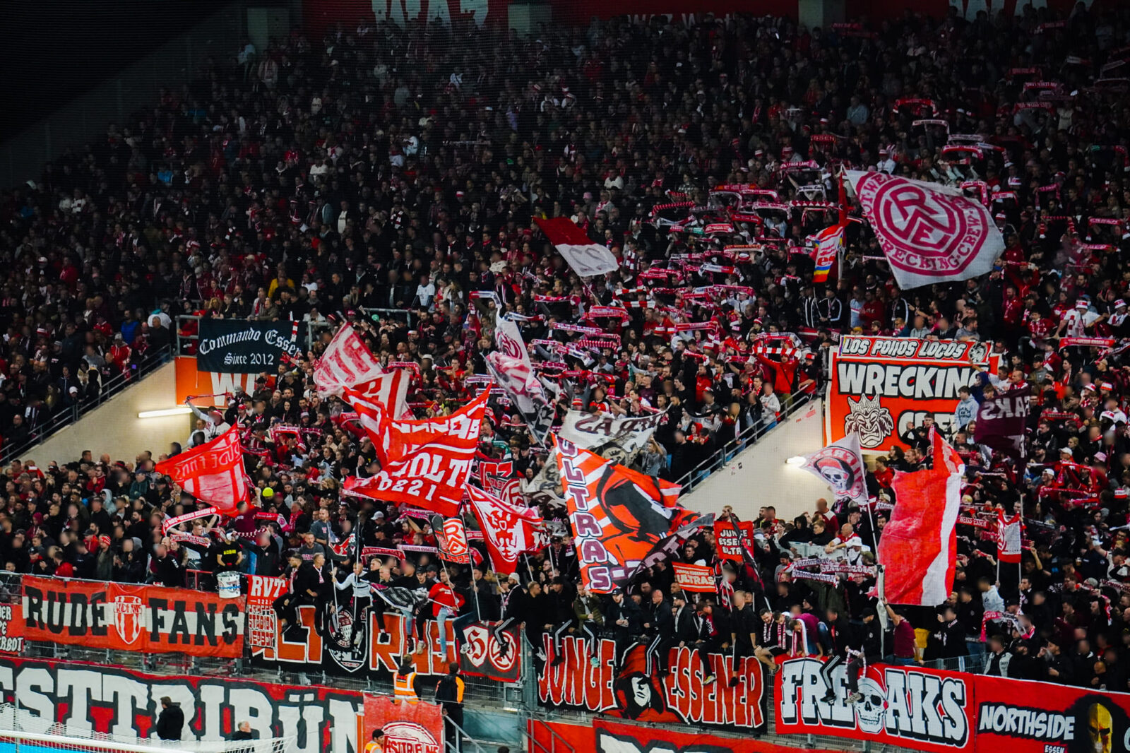 Rot-Weiss Essen – 1. FC Saarbrücken 1-0 (1)