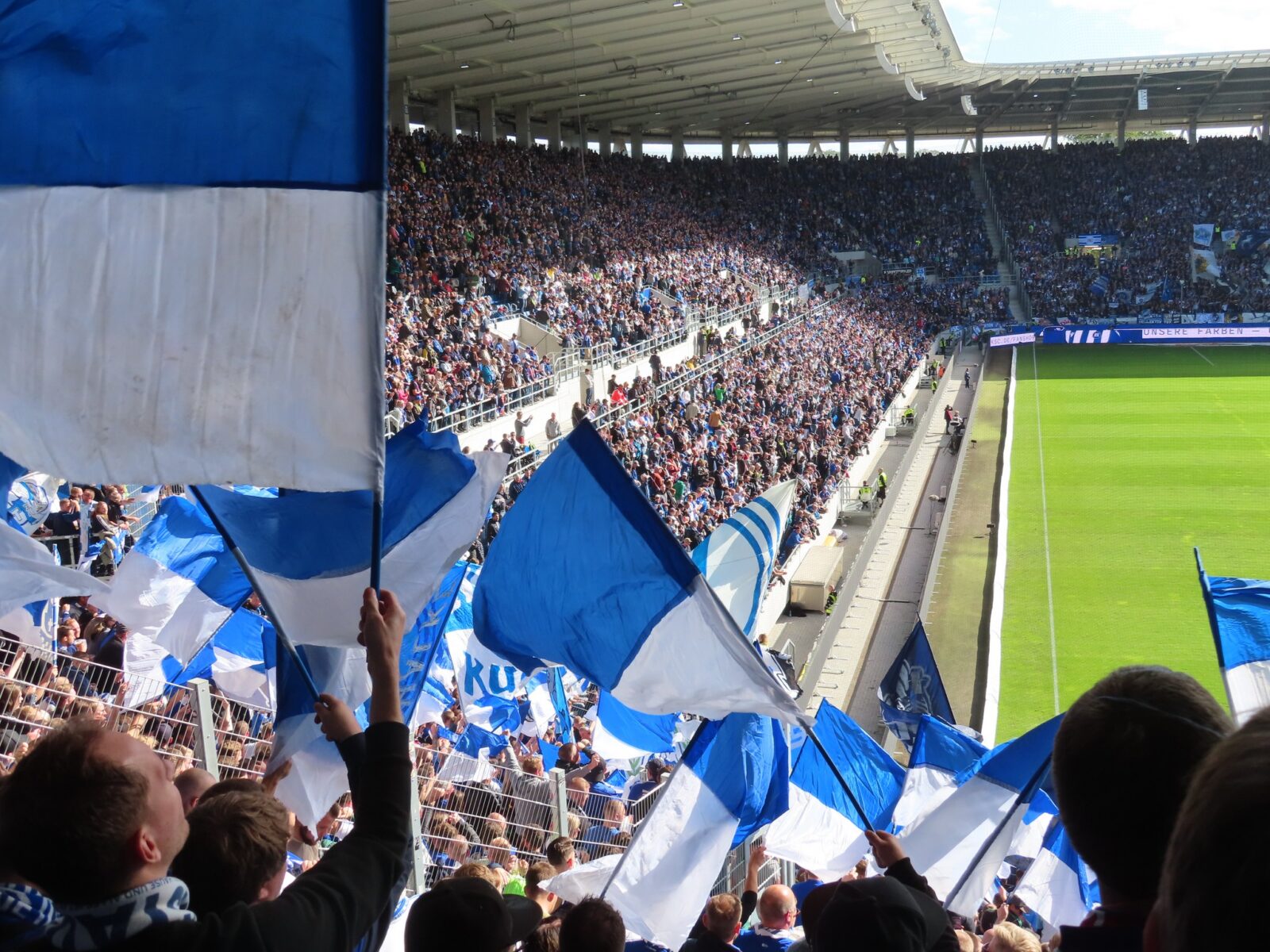 Karlsruher SC – FC Schalke 04 3-0 (20)