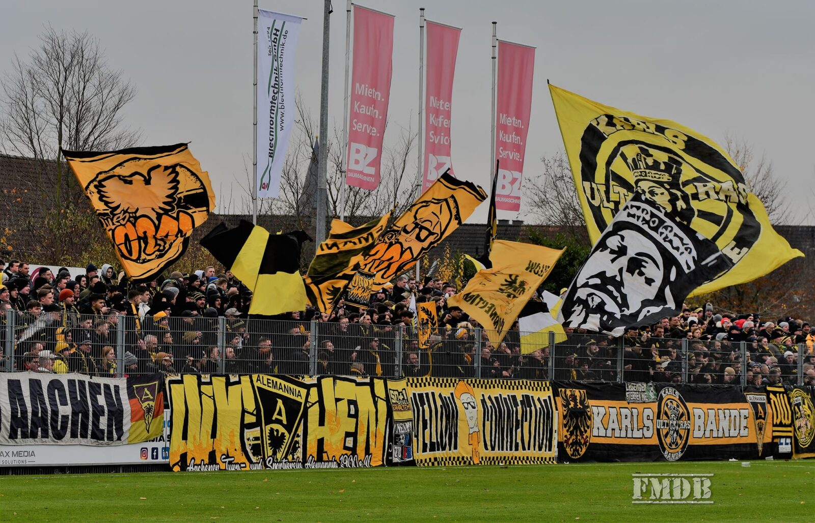 1. FC Düren – TSV Alemannia Aachen 1-1 (13)