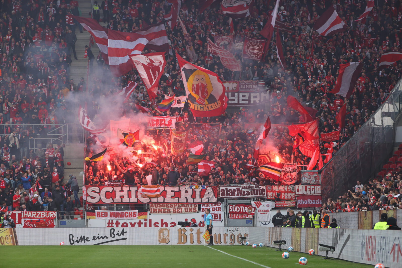 1. FSV Mainz 05 – FC Bayern München 3-1 (16)