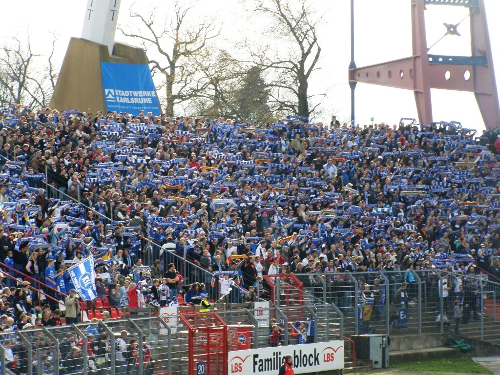 Karlsruher SC vs Eintracht Frankfurt (0-1) (10)