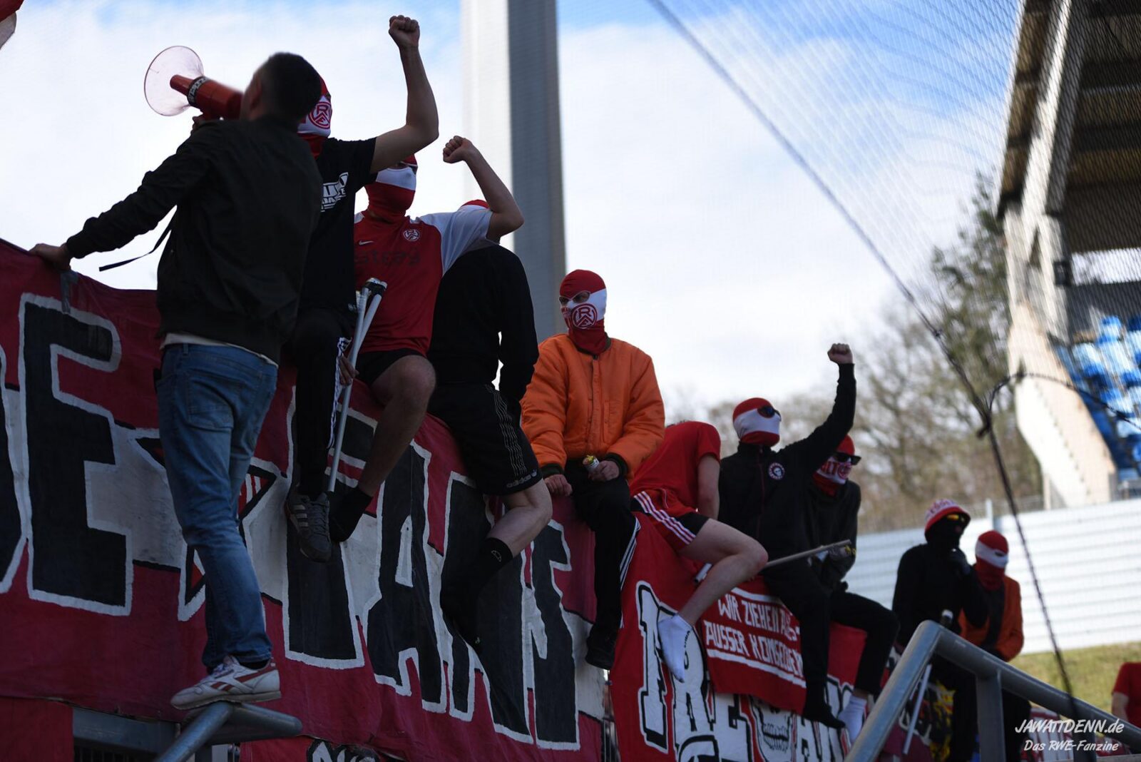 1. FC Saarbrücken – Rot-Weiss Essen 3-0 (18)