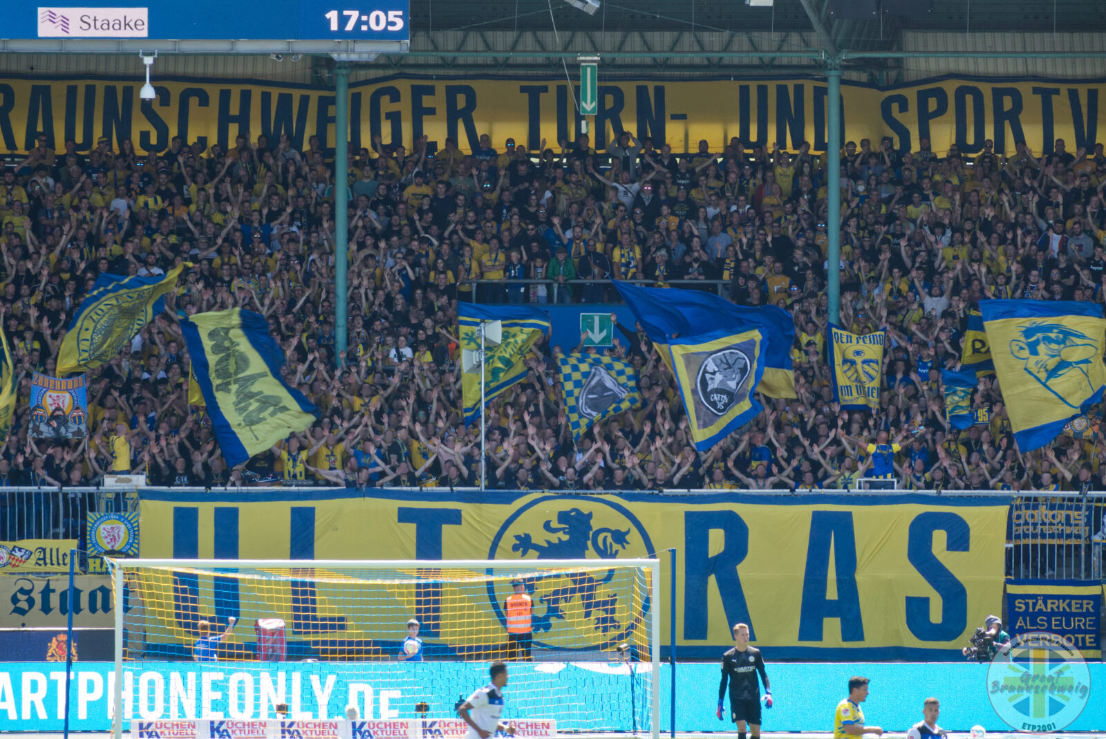 Eintracht Braunschweig – Hamburger SV 0-2 (9)