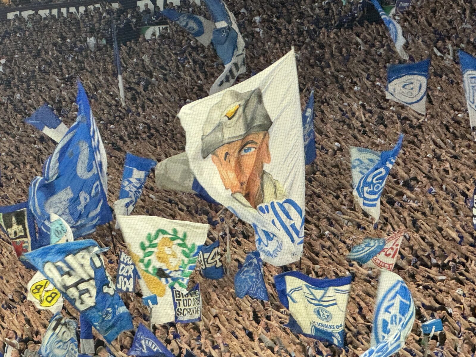 FC Schalke 04 – 1. FC Nürnberg 2-0 (13)