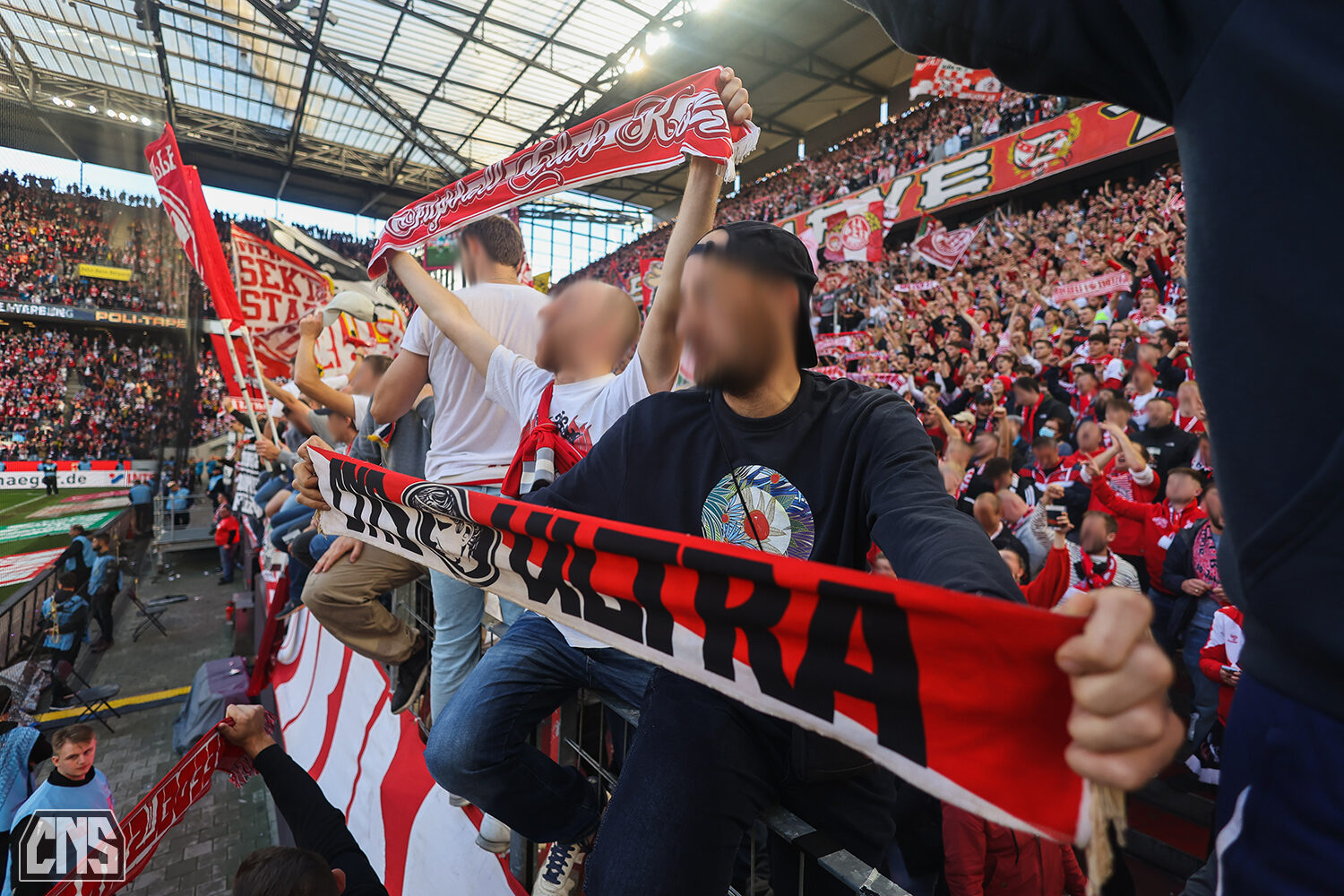 1. FC Köln – Borussia Dortmund 3-2 (20)