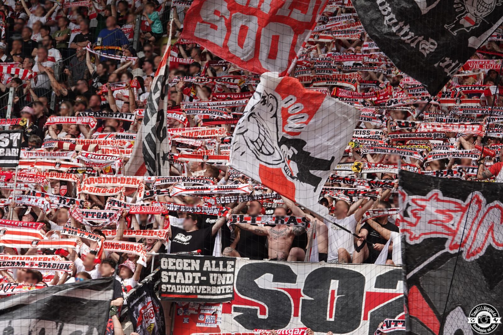 1. FSV Mainz 05 – VfB Stuttgart 1-4 (33)
