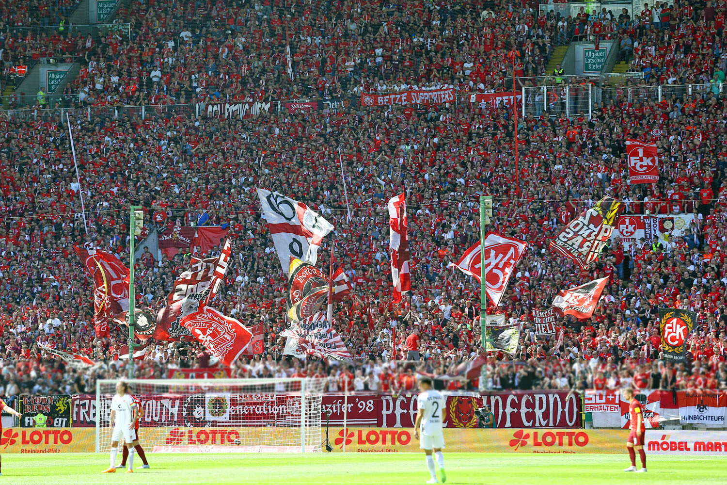 1. FC Kaiserslautern – FC St. Pauli 1-2 (7)
