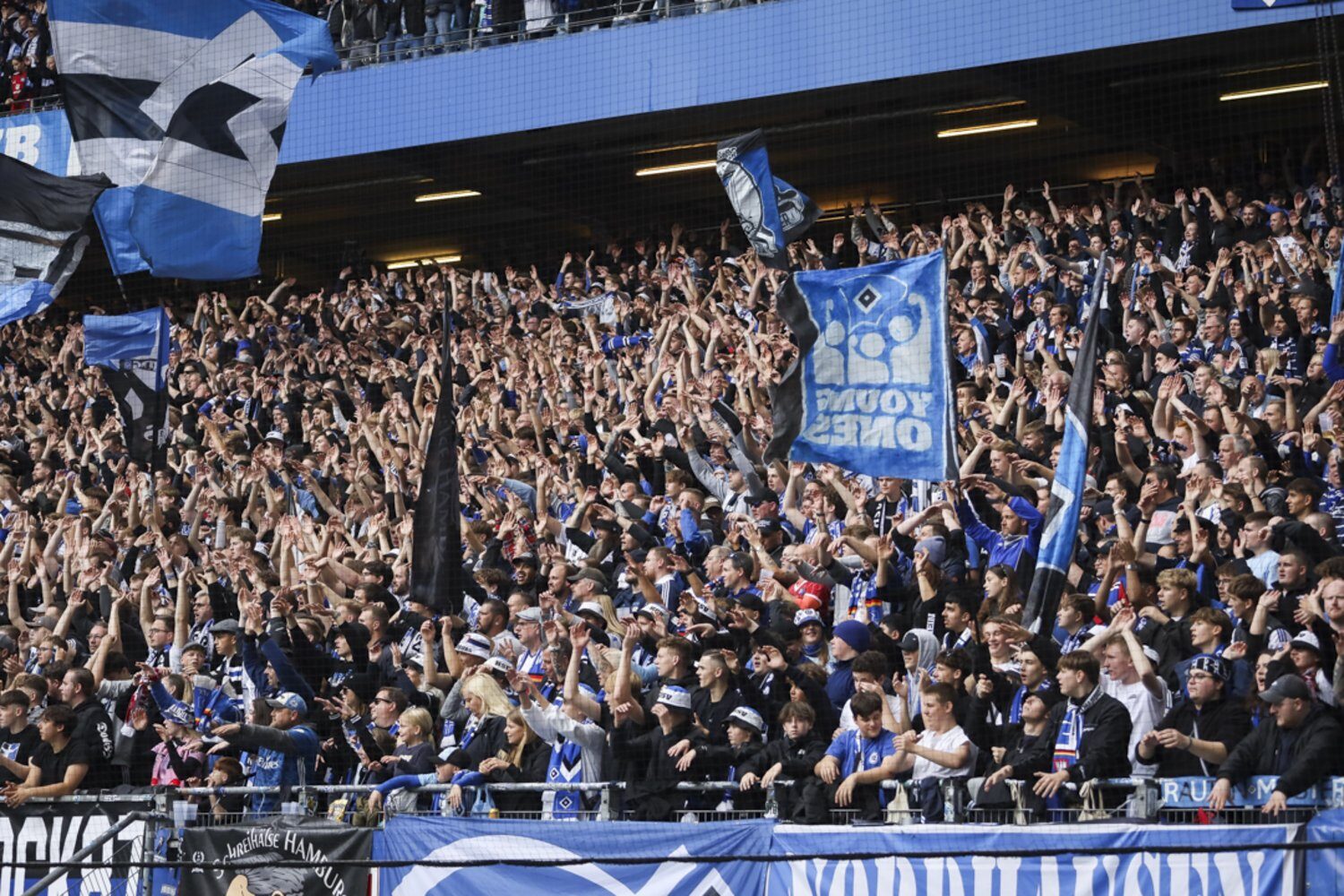 Hamburger SV – 1. FC Magdeburg 3-1 (24)