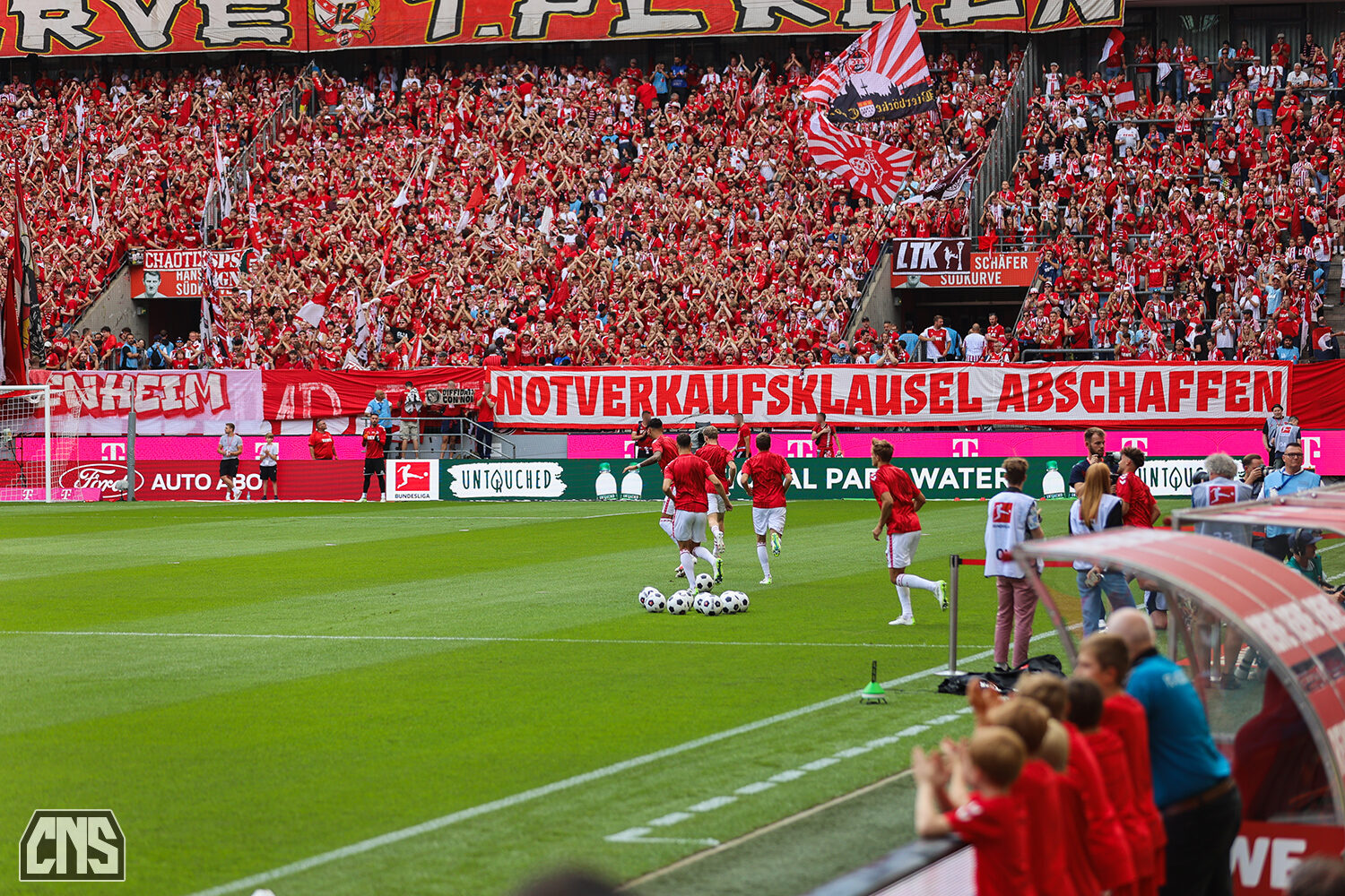 1. FC Köln – VfL Wolfsburg 1-2 (51)