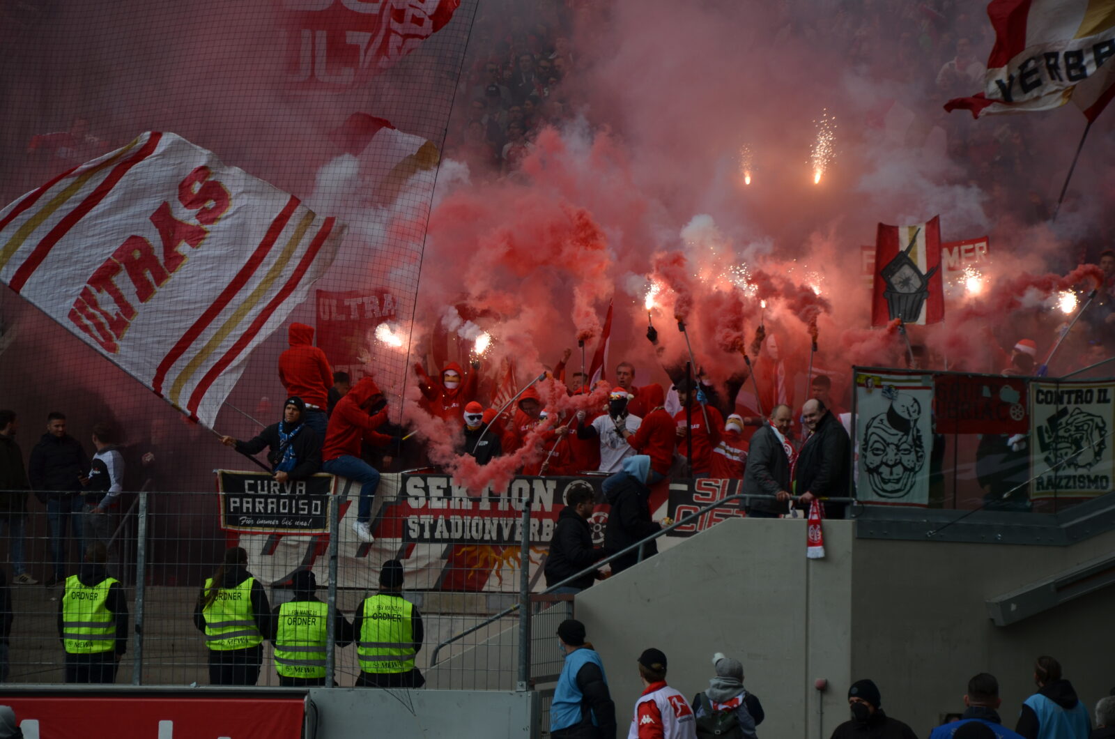 1. FC Köln – 1. FSV Mainz 05 3-2 (24)