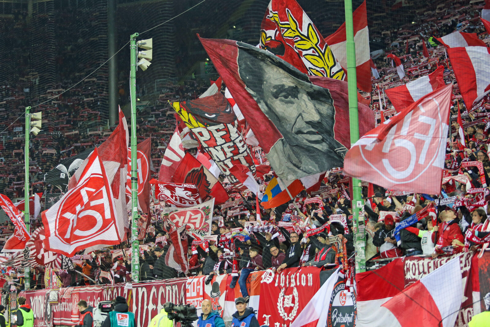 1. FC Kaiserslautern – Hamburger SV 3-3 (10)