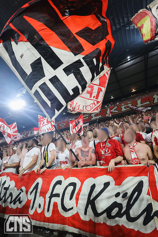 1. FC Köln – Eintracht Braunschweig 5-0 (8)