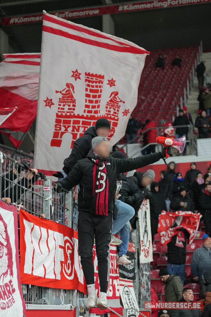 1. FSV Mainz 05 – SC Freiburg 0-1 (33)