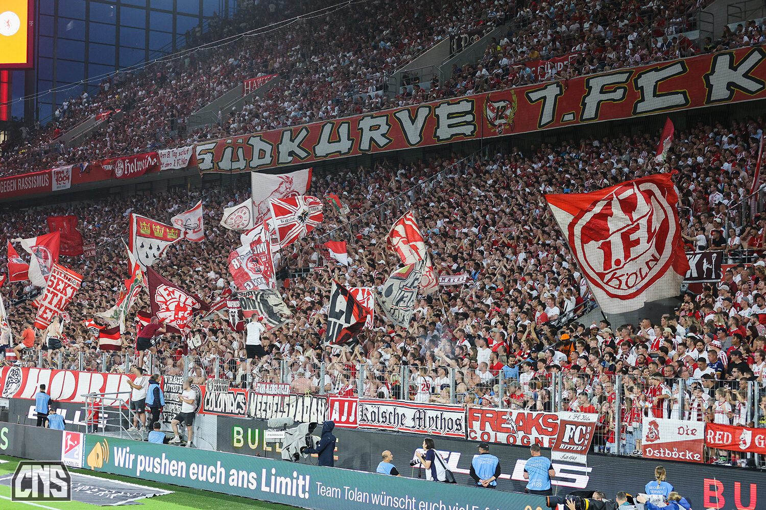 1. FC Köln – Eintracht Braunschweig 5-0 (3)