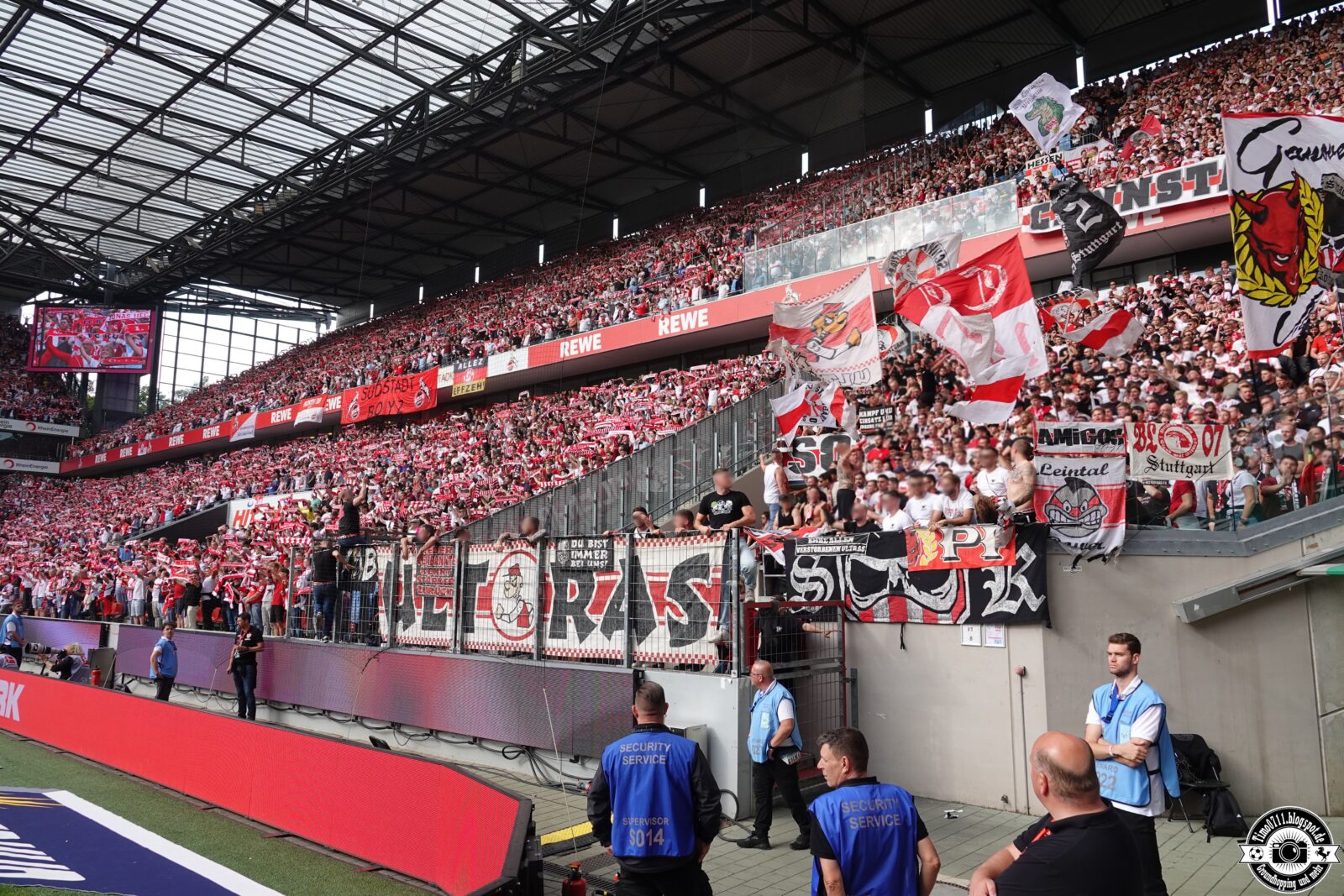1. FC Köln – VfB Stuttgart 0-2 (45)