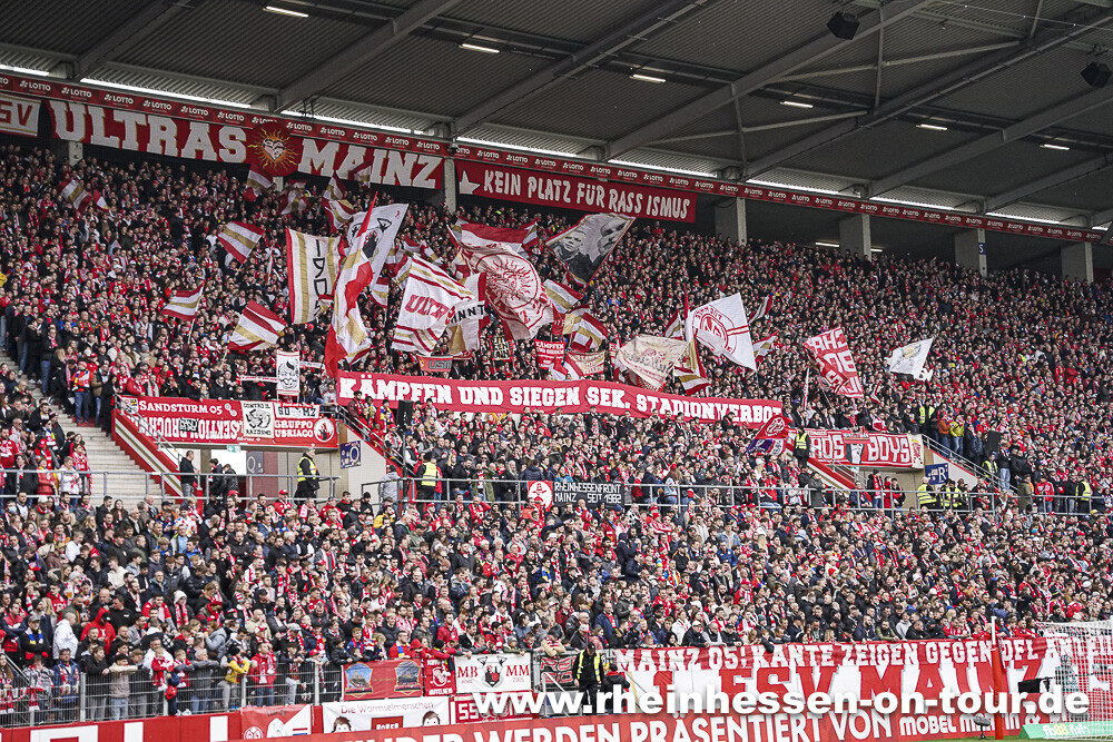 1. FSV Mainz 05 – Werder Bremen 2-2 (16)