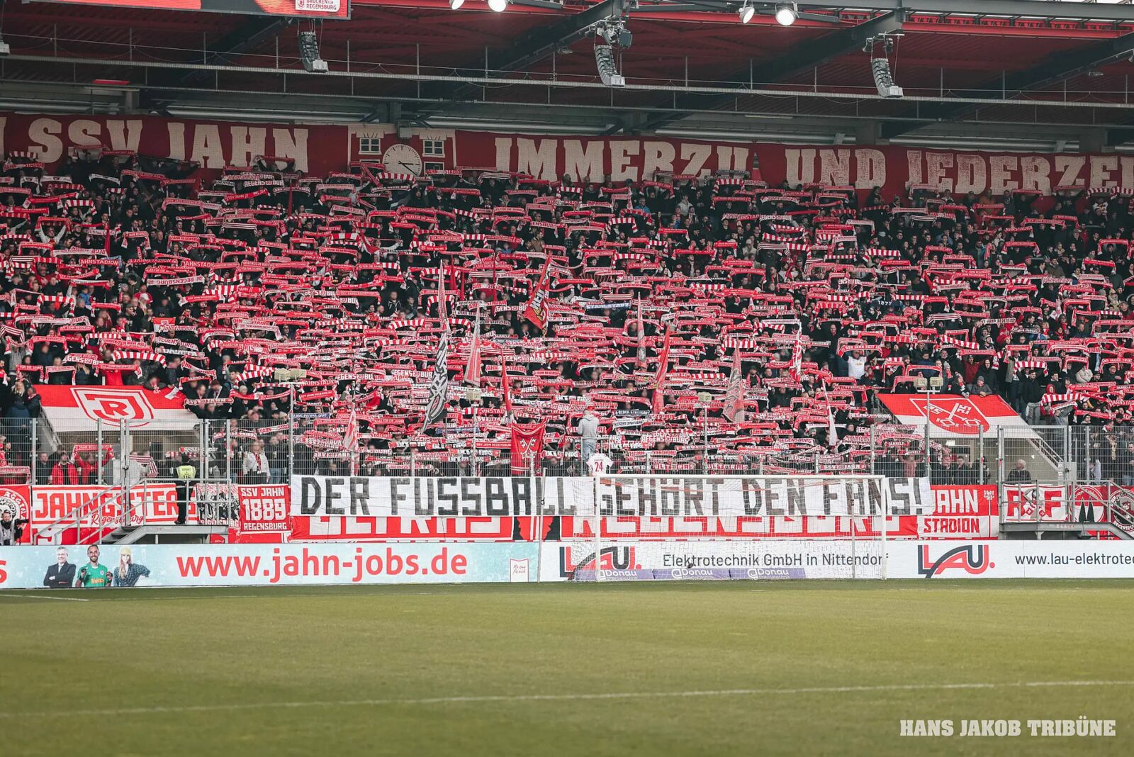 SSV Jahn Regensburg – FC Erzgebirge Aue 0-0 (7)