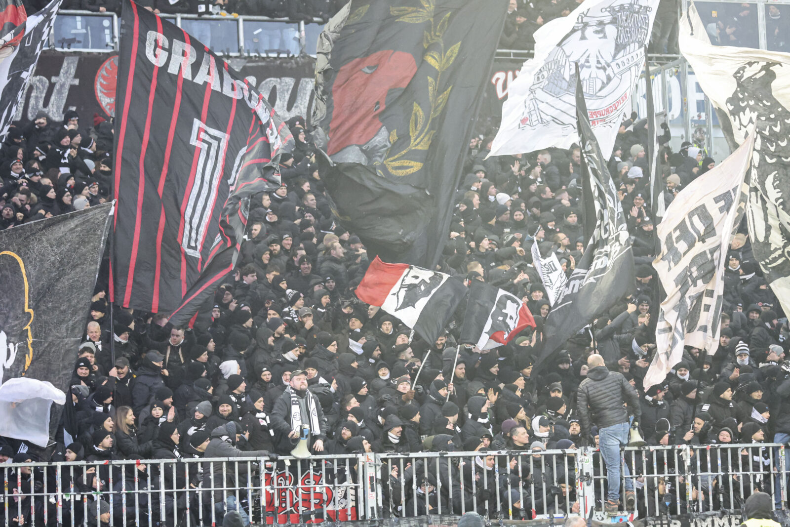 SV Darmstadt 98 – Eintracht Frankfurt 2-2 (20)