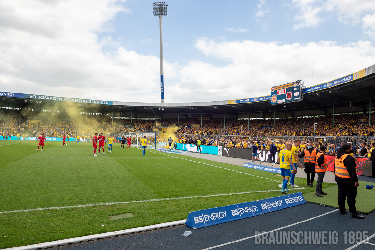 Eintracht Braunschweig – Viktoria Köln 0-1 (42)
