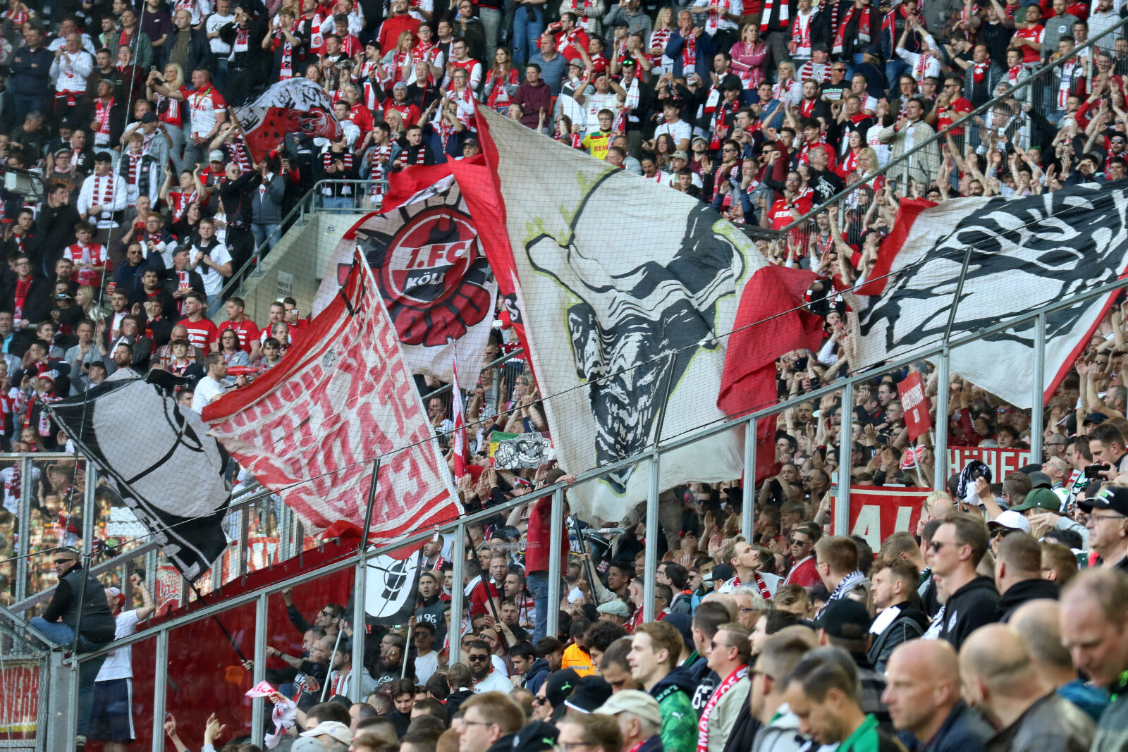 Borussia Mönchengladbach – 1. FC Köln 1-3 (33)