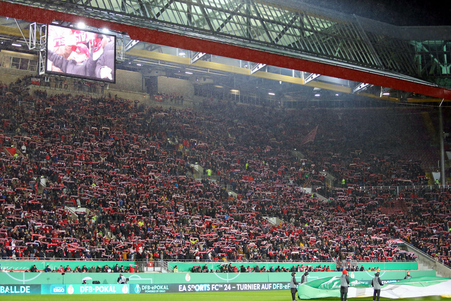 1. FC Kaiserslautern – 1. FC Nürnberg 2-0 (11)