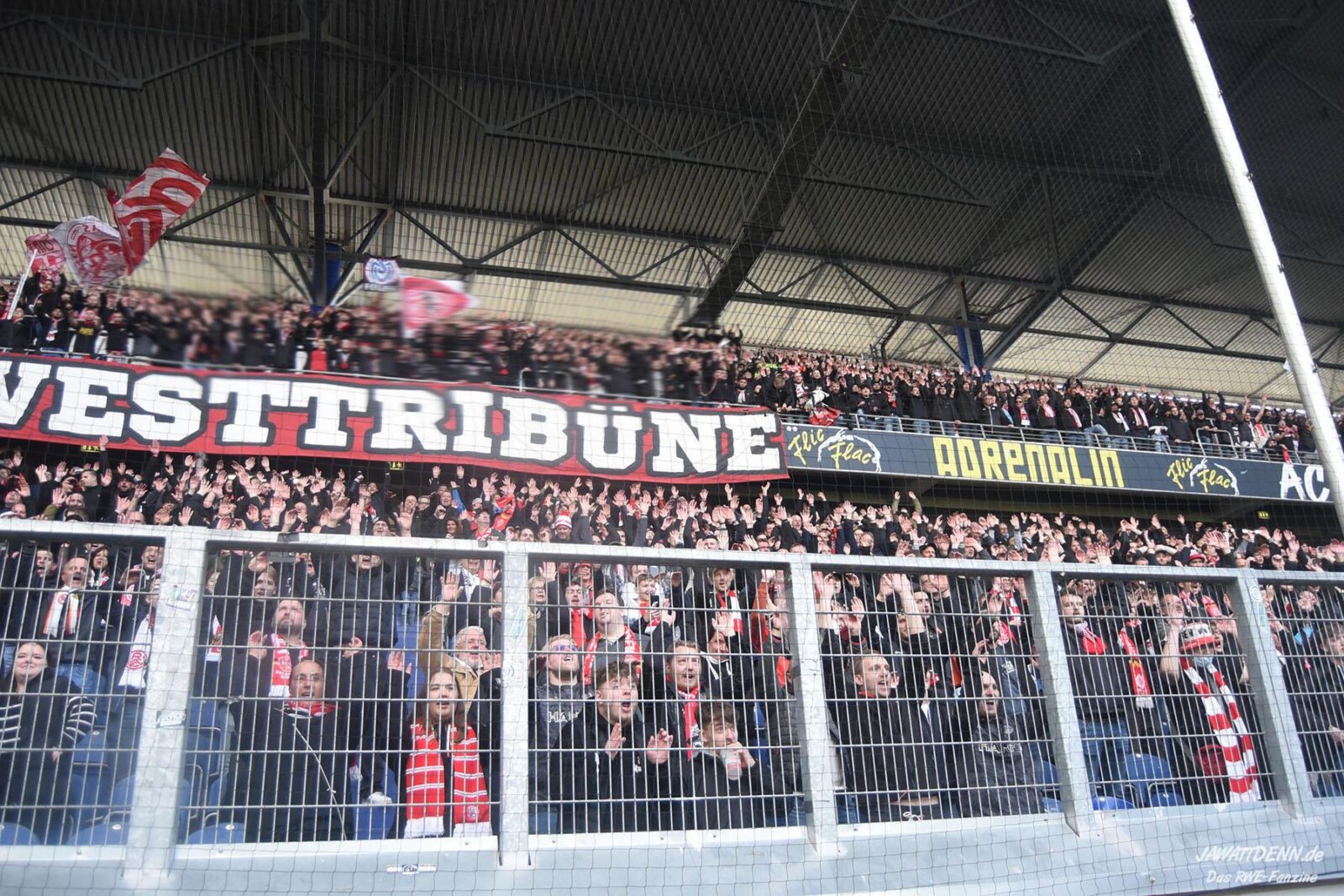 MSV Duisburg – Rot-Weiss Essen 1-2 (18)