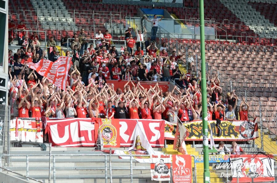 1. FC Kaiserslautern II vs Rot-Weiss Essen (1-2) (1)