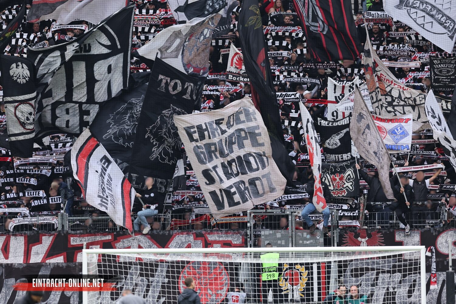 Eintracht Frankfurt – FC Bayern München 3-3 (10)