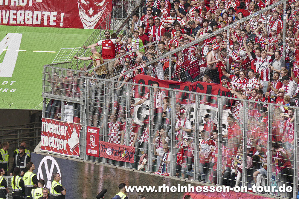 VfL Wolfsburg – 1. FSV Mainz 05 1-3 (28)