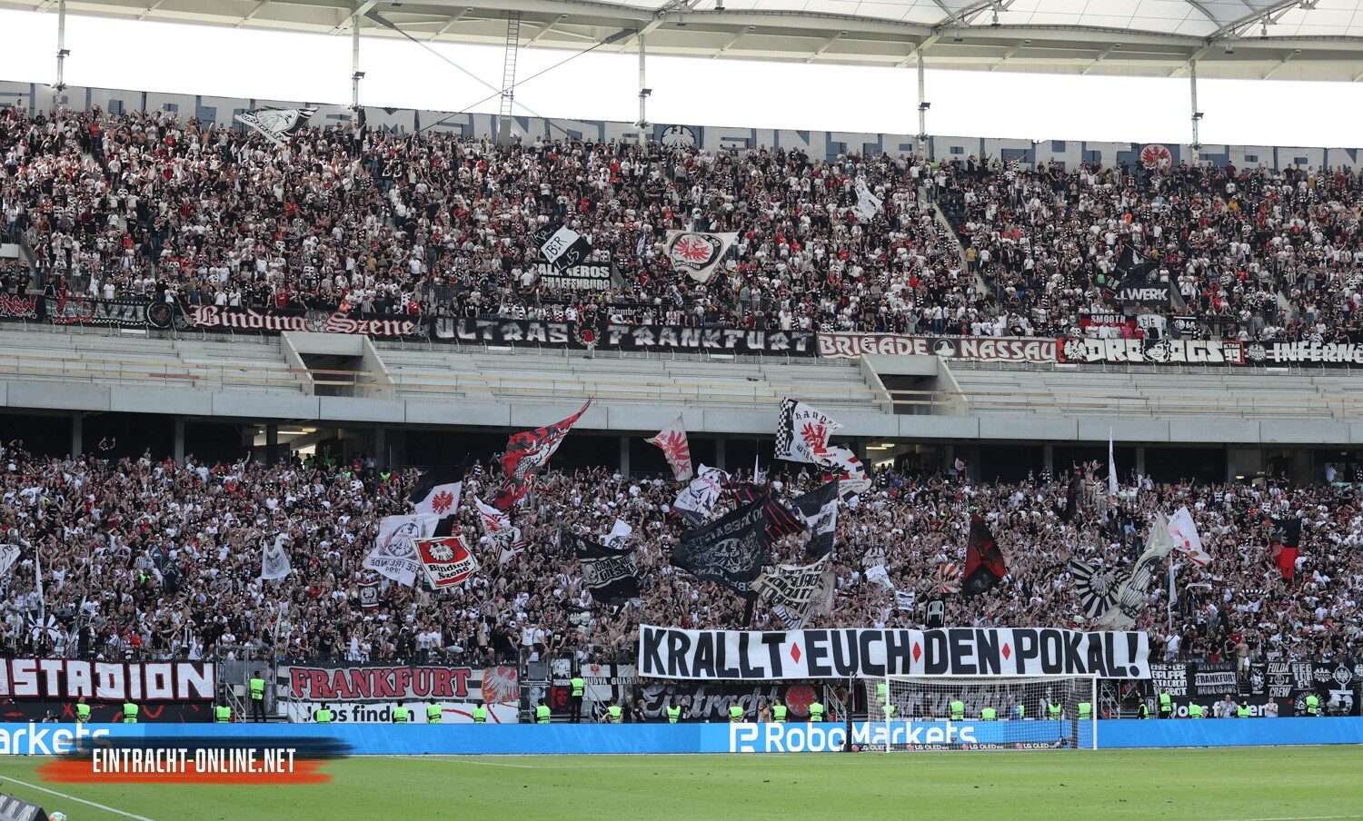 Eintracht Frankfurt – SC Freiburg 2-1 (13)