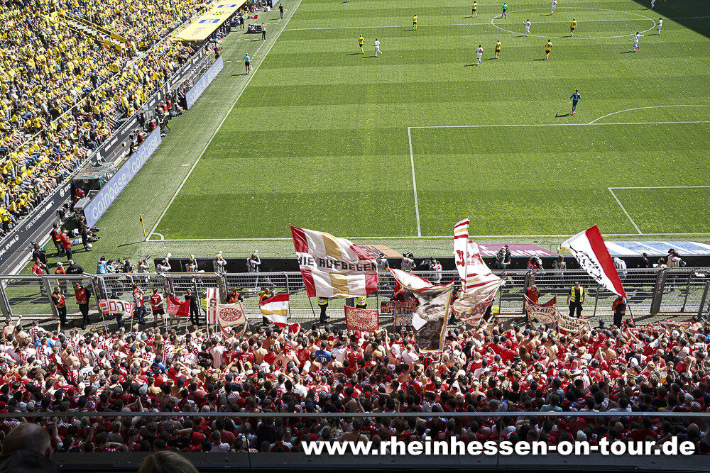 Borussia Dortmund – 1. FSV Mainz 05 2-2 (9)