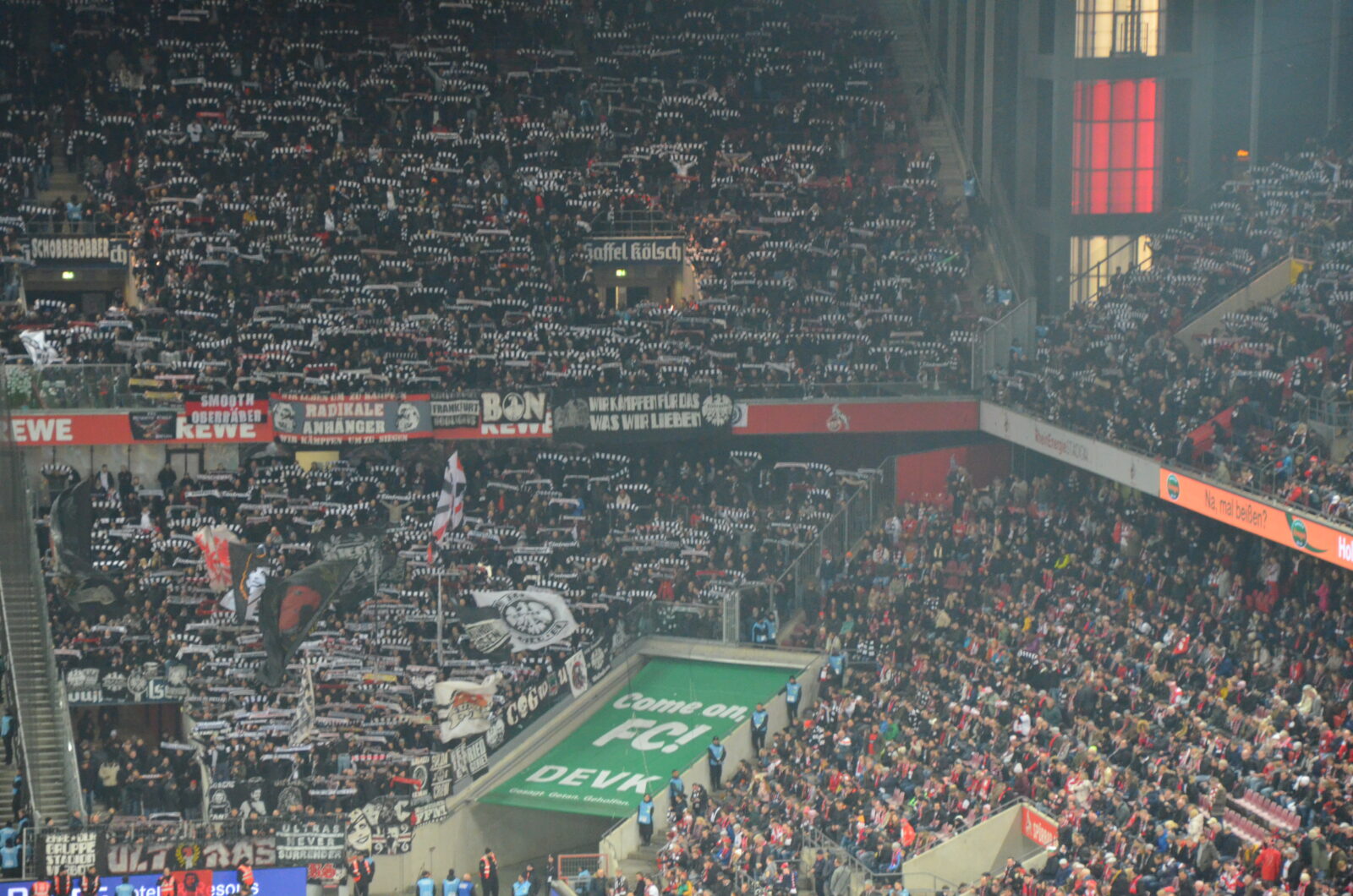 1. FC Köln – Eintracht Frankfurt 3-0 (6)