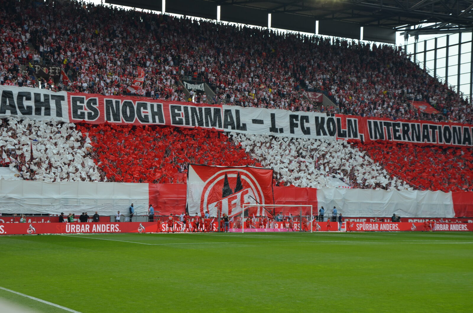 1. FC Köln – VfL Wolfsburg 0-1 (8)