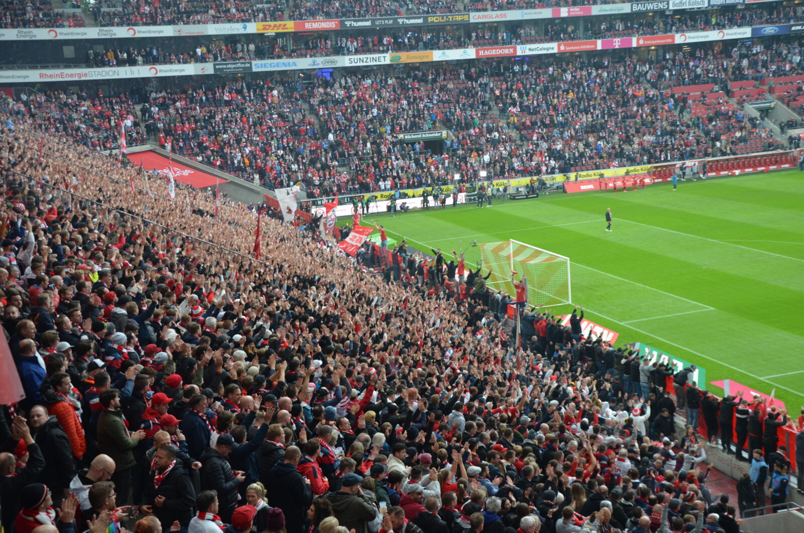 1. FC Köln – Borussia Mönchengladbach 3-1 (18)