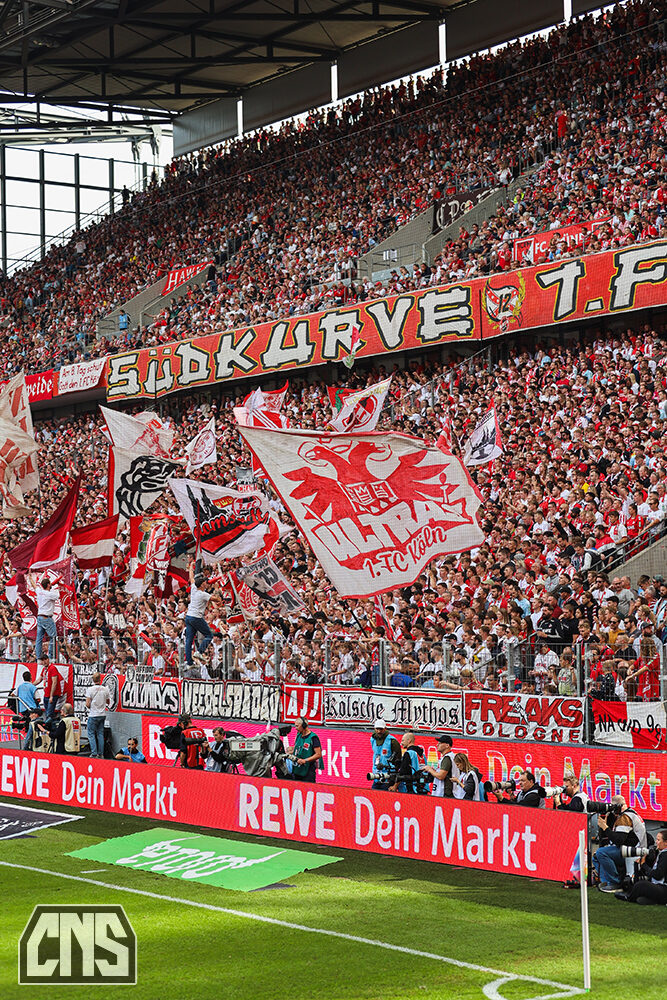 1. FC Köln – VfB Stuttgart 0-2 (60)