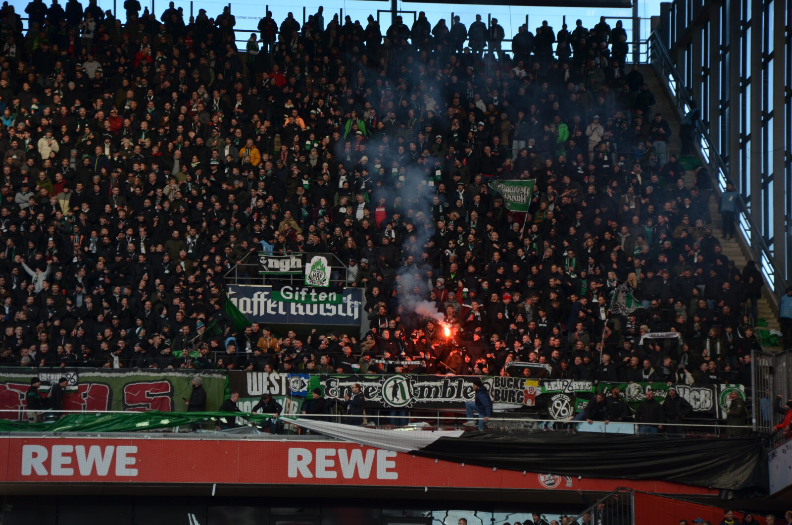1. FC Köln – Hannover 96 2-2 (33)