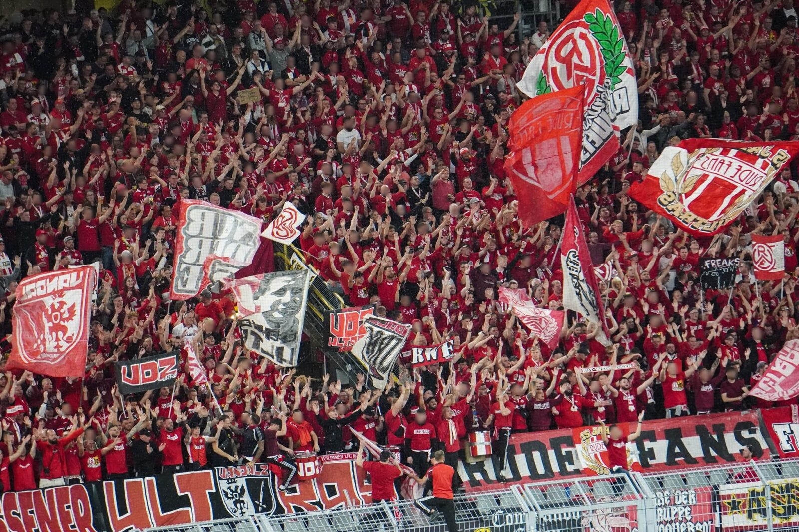Borussia Dortmund II – Rot-Weiss Essen 1-2 (33)