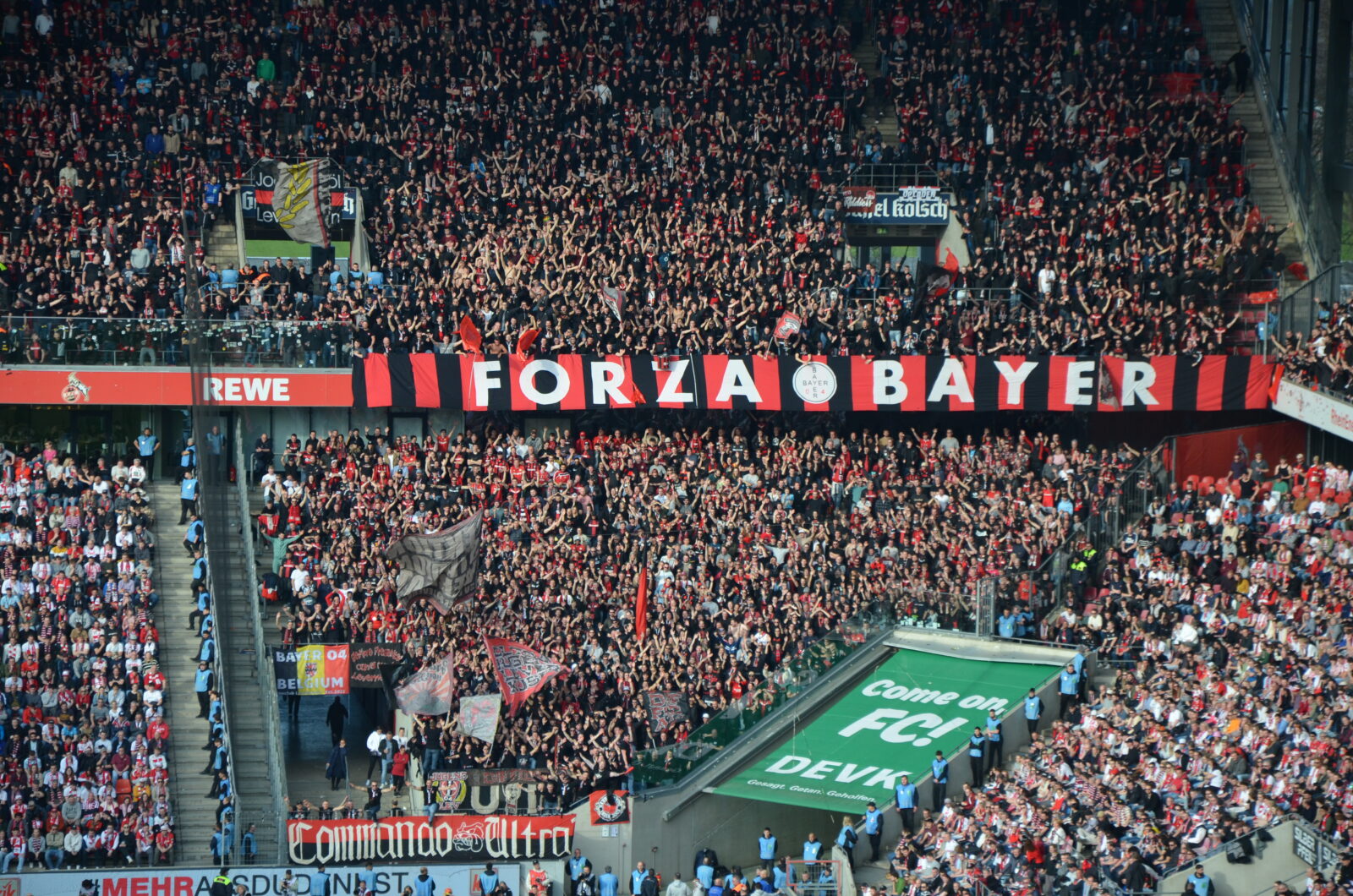 1. FC Köln – Bayer 04 Leverkusen 0-2 (17)