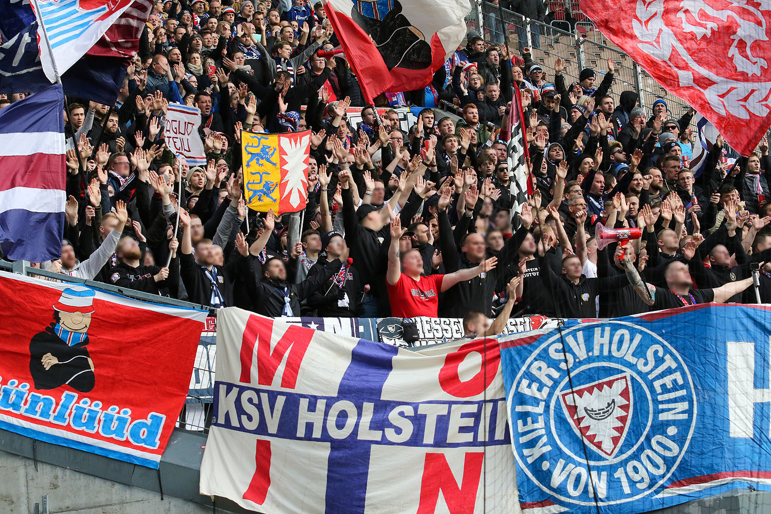 1. FC Kaiserslautern – Holstein Kiel 2-1 (2)