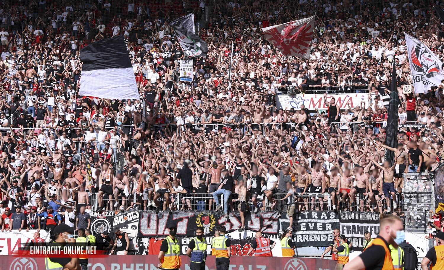 1. FSV Mainz 05 – Eintracht Frankfurt 2-2 (15)