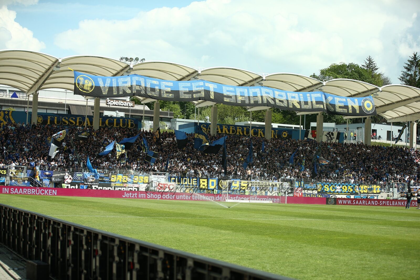 1. FC Saarbrücken – Hallescher FC 2-0 (2)