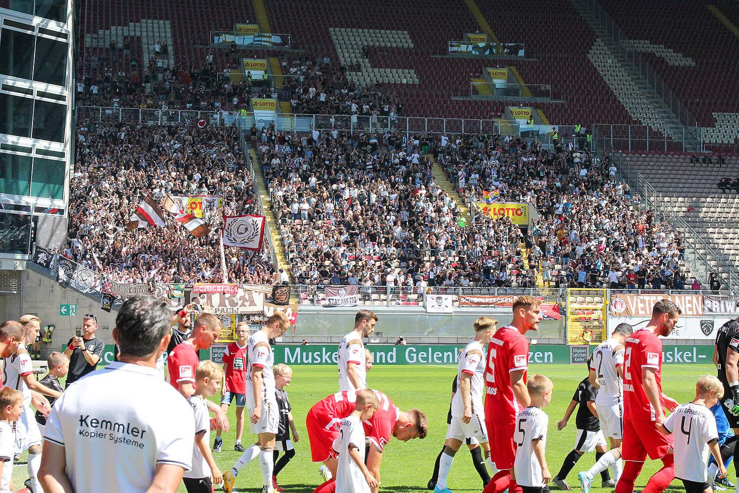 1. FC Kaiserslautern – FC St. Pauli 2-1 (1)