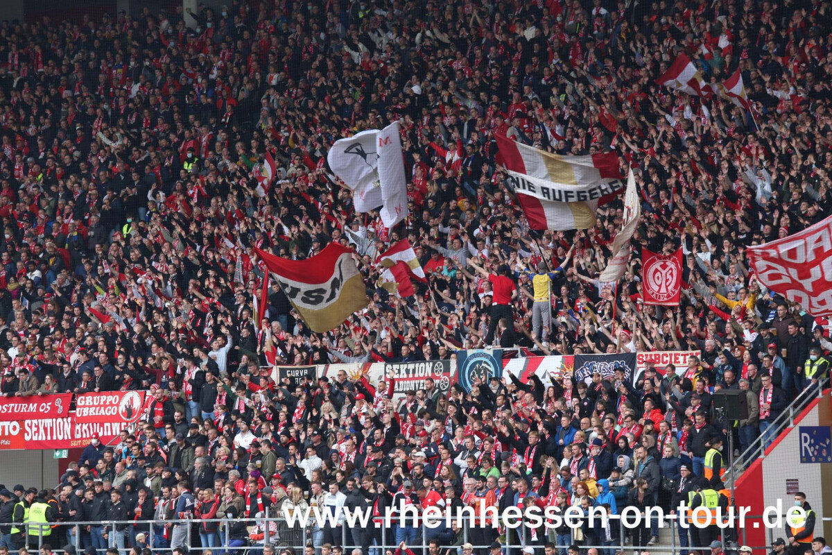 1. FSV Mainz 05 – FC Bayern München 3-1 (2)