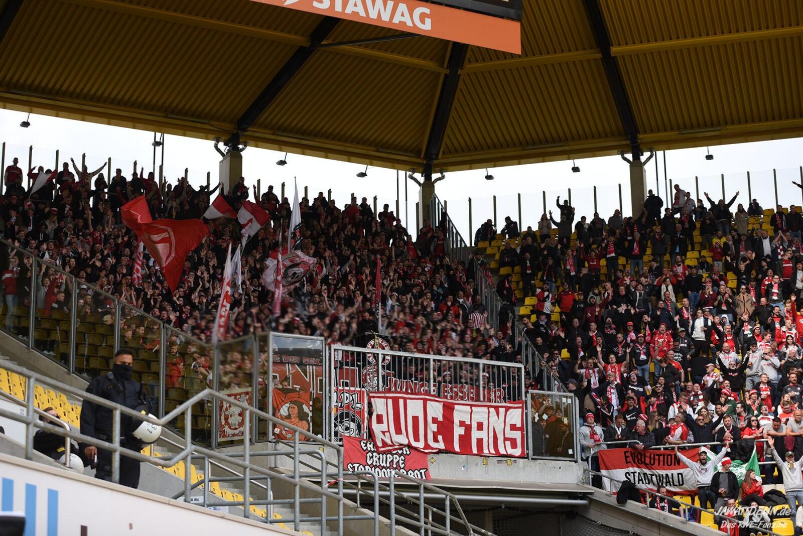 TSV Alemannia Aachen – Rot-Weiss Essen 1-1 (9)