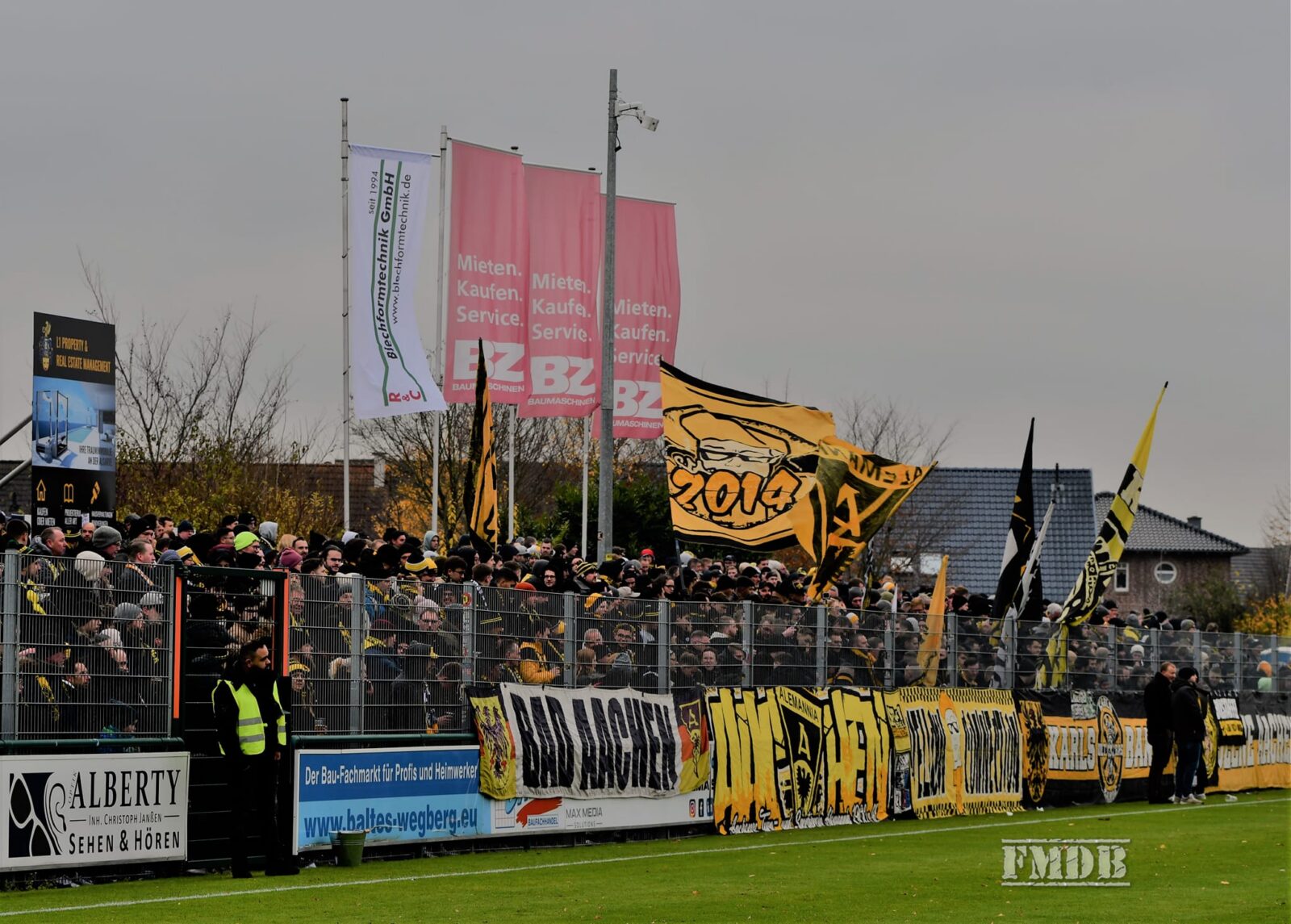1. FC Düren – TSV Alemannia Aachen 1-1 (14)