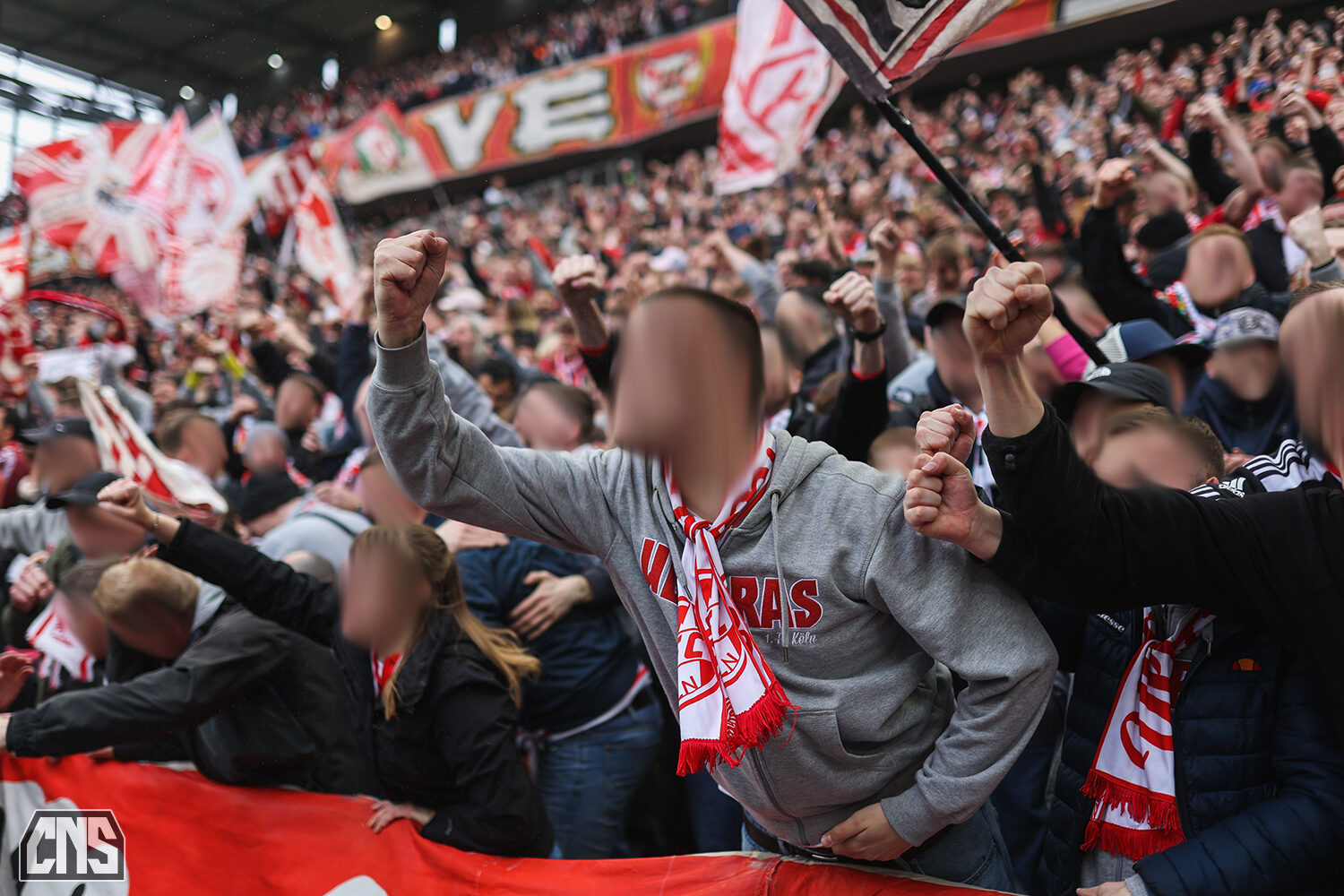 1. FC Köln – 1. FSV Mainz 05 1-1 (12)